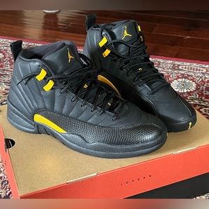Air Jordan Retro 12 Black Taxi